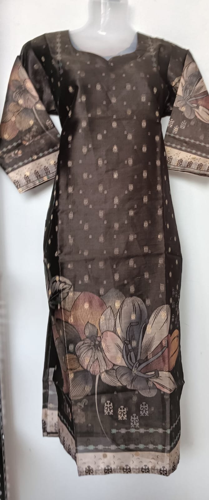 Midnight Floral Majesty Kurti